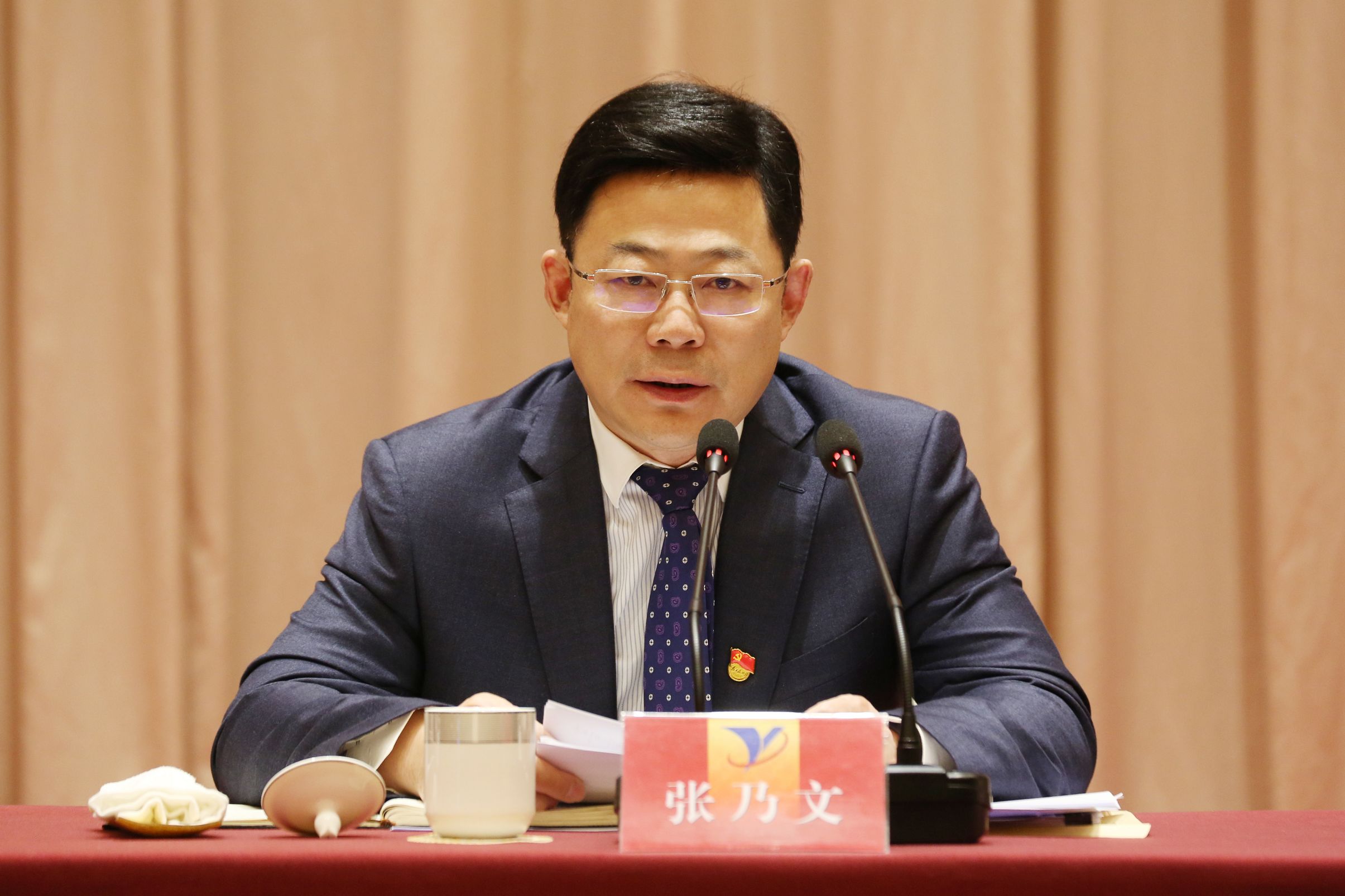 股份公司2021年度工作會議 1_眸目壓縮.jpg