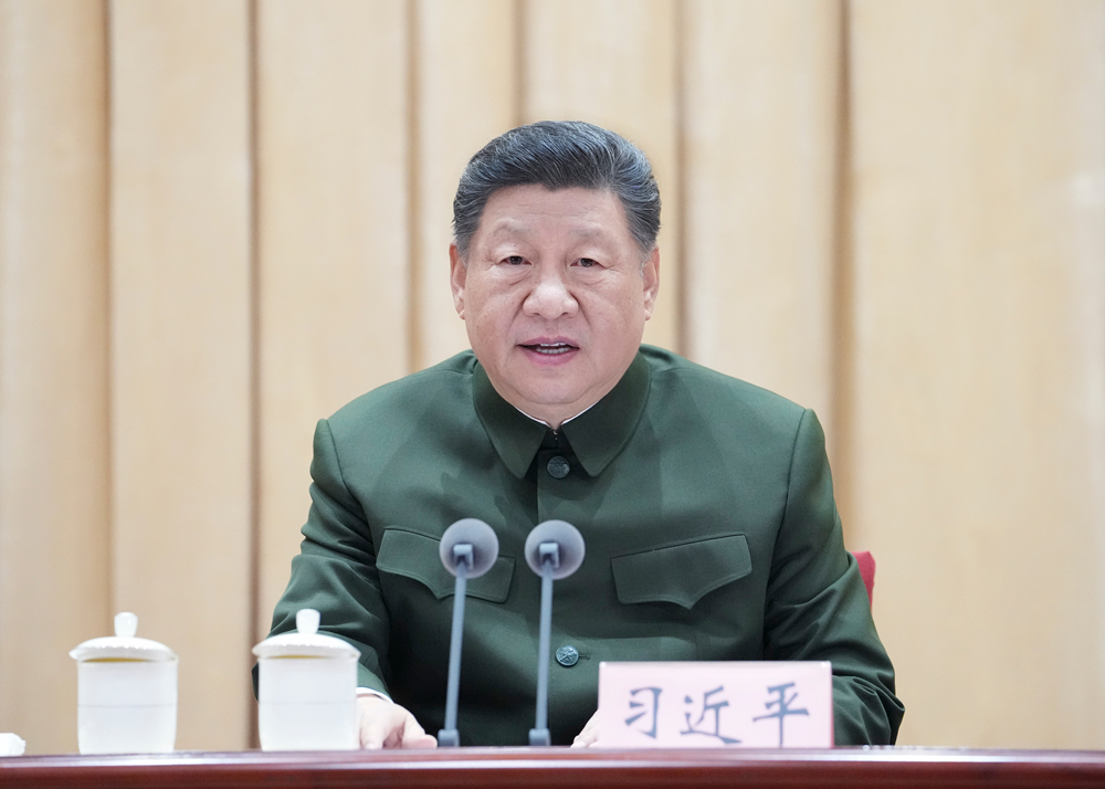 ??4月8日上午，全軍高級(jí)干部培訓(xùn)班在國防大學(xué)開班。中共中央總書記、國家主席、中央軍委主席習(xí)近平出席開班式并發(fā)表重要講話。